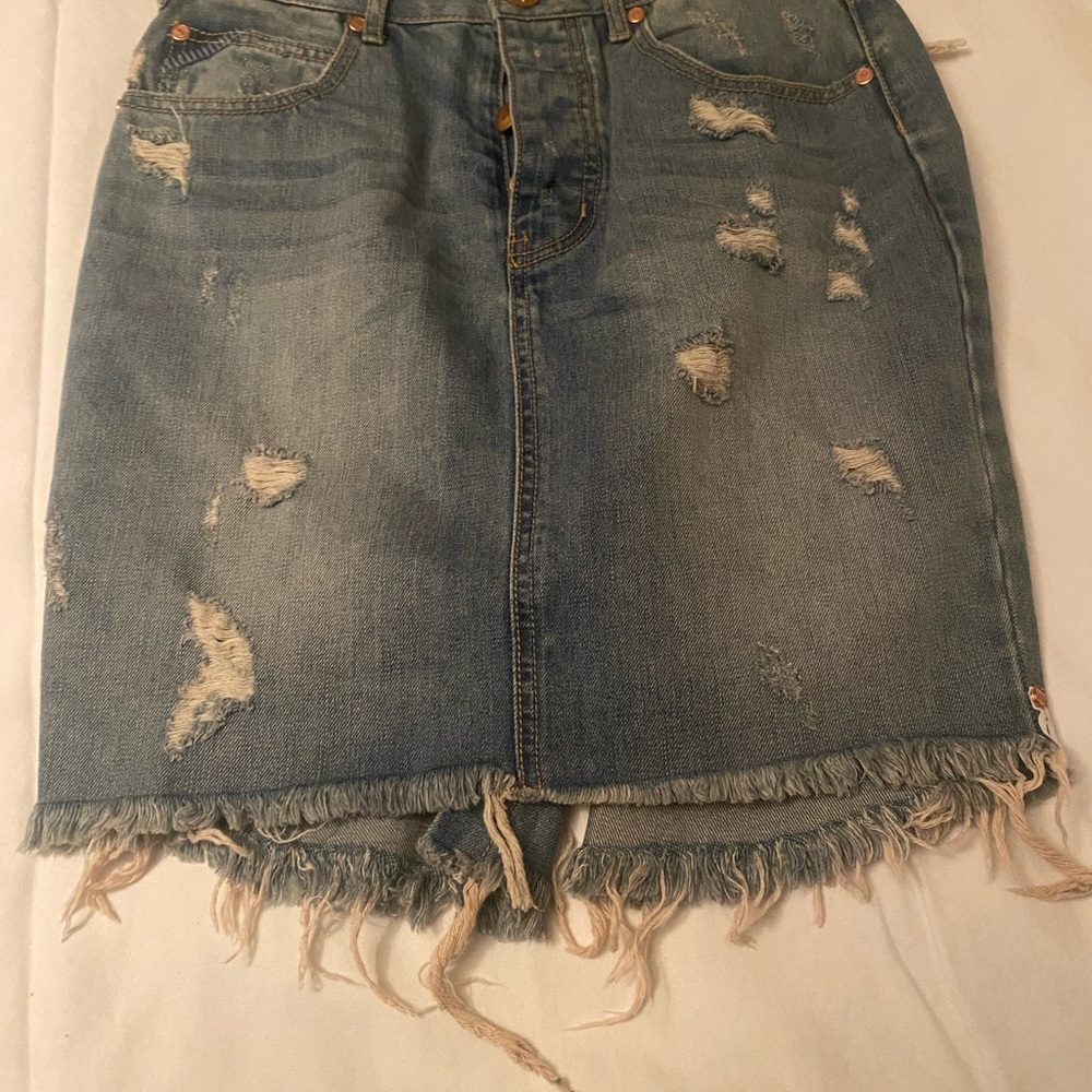 One teaspoon denim skirt!